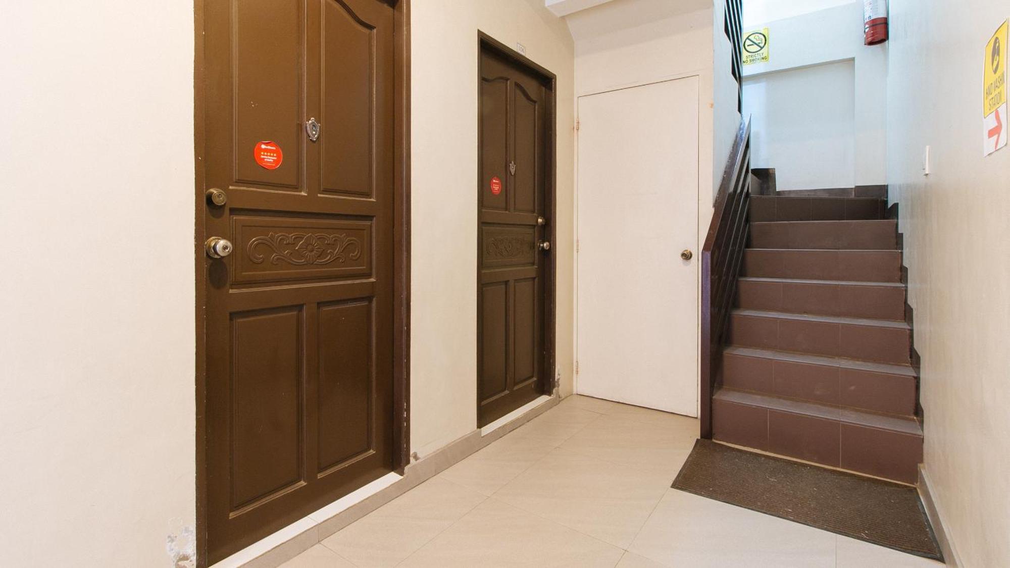 Hotel RedDoorz near NAIA Terminal 1 Paranaque City Exterior foto